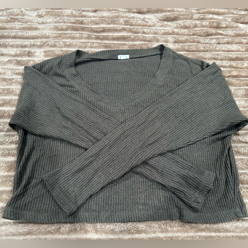 Garage Cropped Long Sleeve Shirt